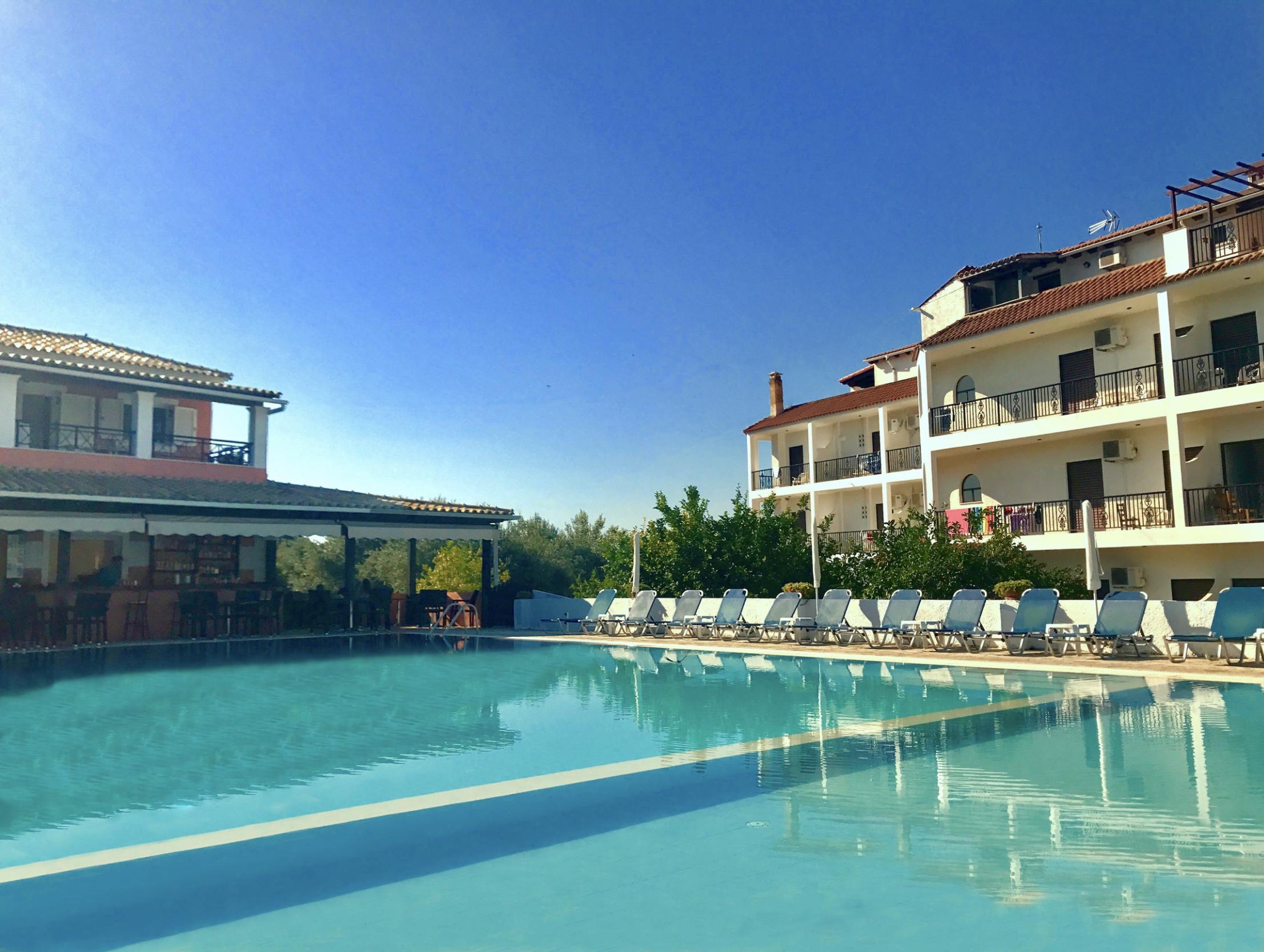 Ionian Suites By Bruskos Άγιος Γεώργιος Εξωτερικό φωτογραφία