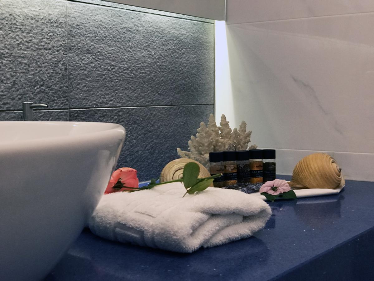 Ionian Suites By Bruskos Άγιος Γεώργιος Εξωτερικό φωτογραφία