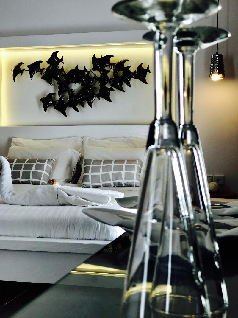 Ionian Suites By Bruskos Άγιος Γεώργιος Εξωτερικό φωτογραφία